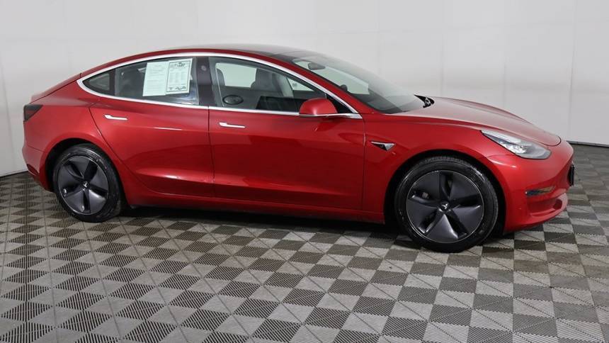 2018 Tesla Model 3 5YJ3E1EB1JF114736