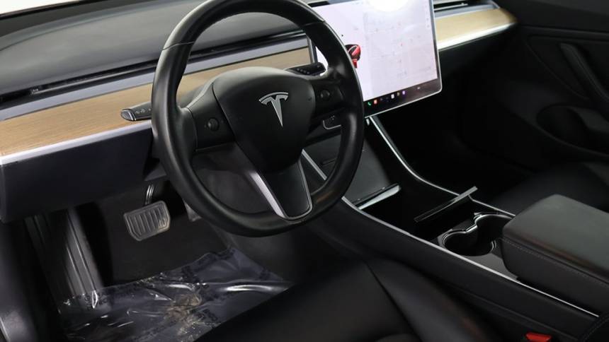 2018 Tesla Model 3 5YJ3E1EB1JF114736