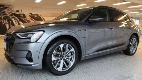 2021 Audi e-tron WA1LAAGE3MB005876