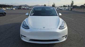 2021 Tesla Model Y 5YJYGDEE3MF231962