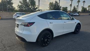 2021 Tesla Model Y 5YJYGDEE3MF231962