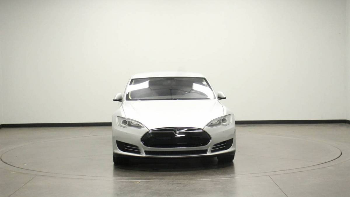 2014 Tesla Model S 5YJSA1H10EFP42951