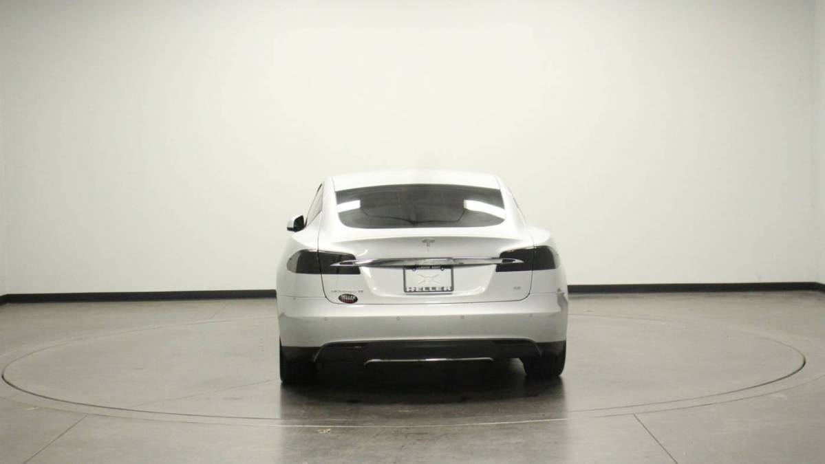 2014 Tesla Model S 5YJSA1H10EFP42951