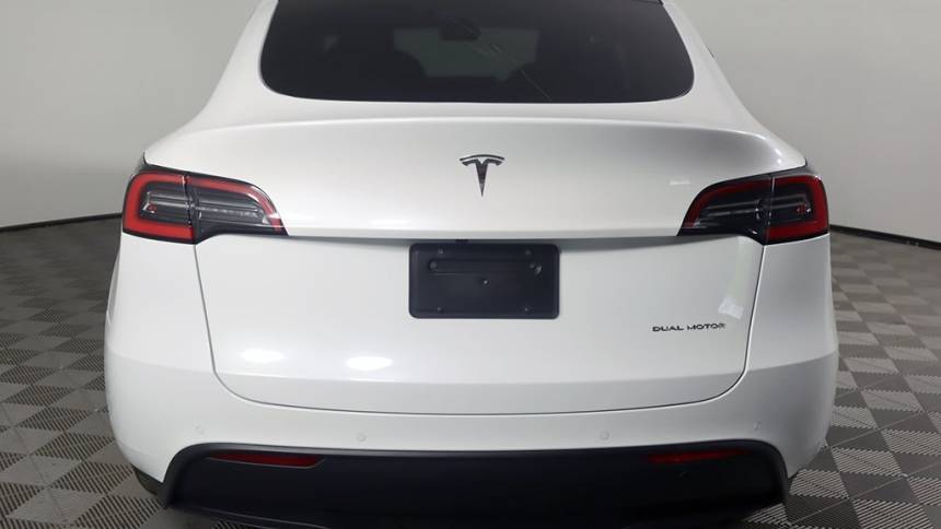 2021 Tesla Model Y 5YJYGDEE5MF066500