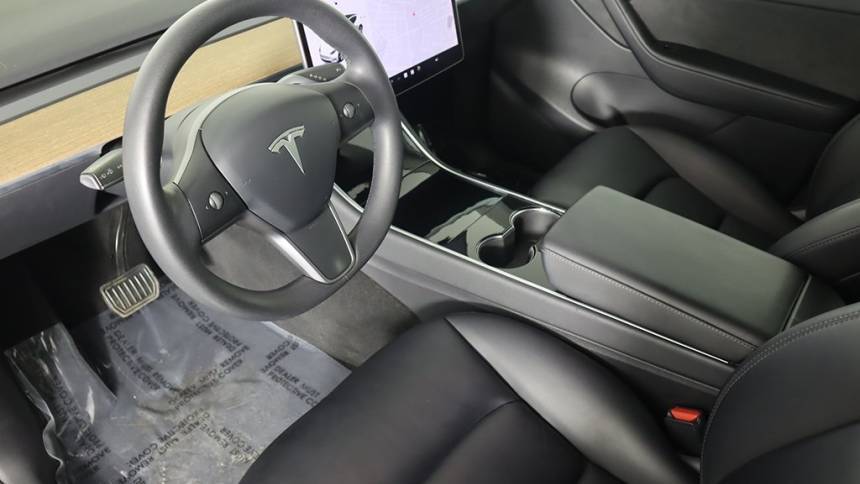 2021 Tesla Model Y 5YJYGDEE5MF066500