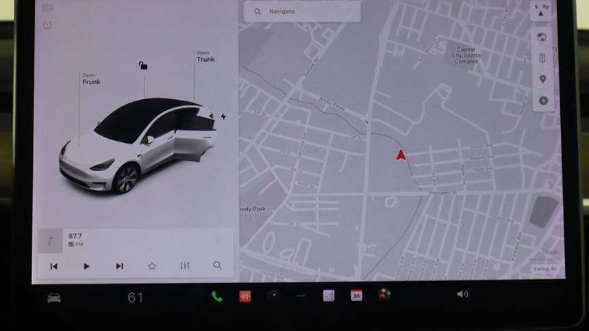 2021 Tesla Model Y 5YJYGDEE5MF066500