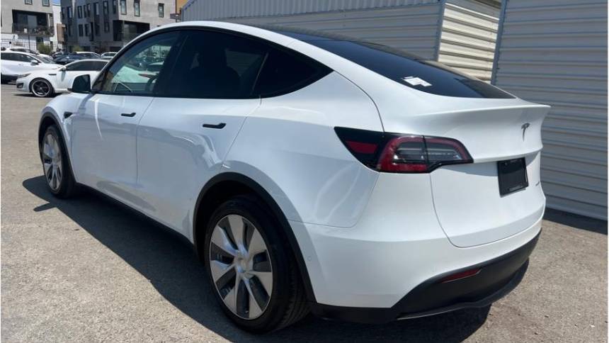 2020 Tesla Model Y 5YJYGDEE9LF026208