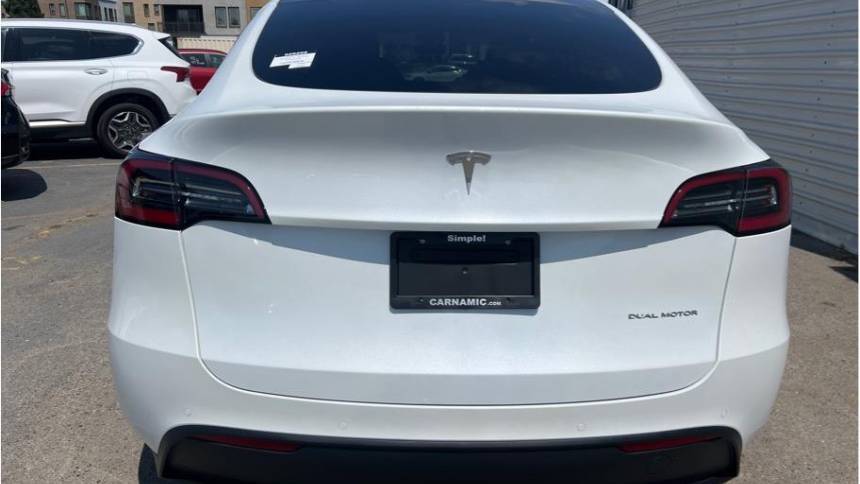 2020 Tesla Model Y 5YJYGDEE9LF026208