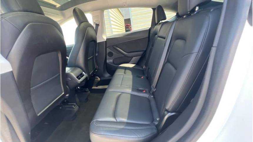 2020 Tesla Model Y 5YJYGDEE9LF026208