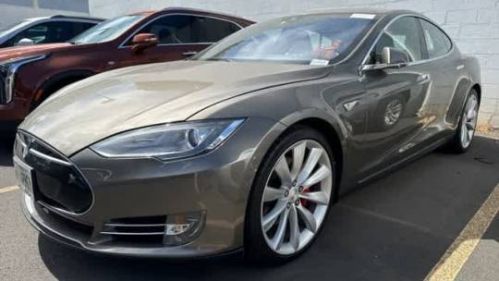 2016 Tesla Model S 5YJSA1E43GF129532