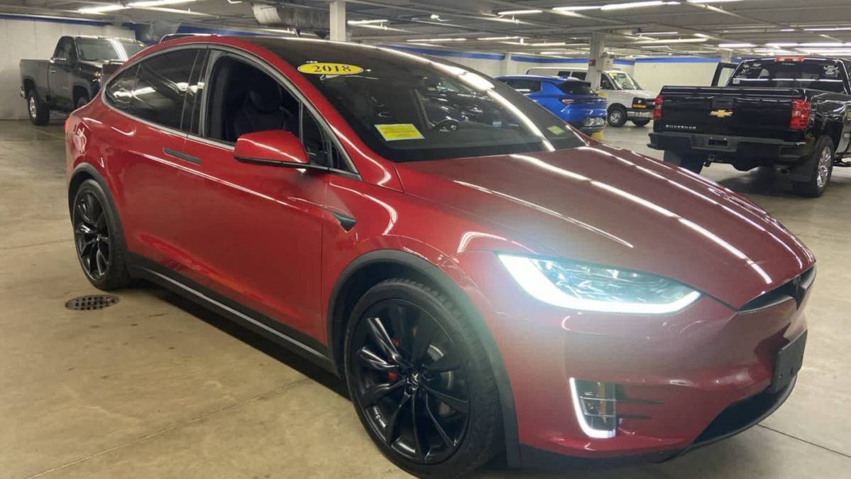 2018 Tesla Model X 5YJXCBE45JF135720