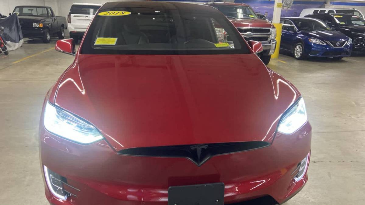 2018 Tesla Model X 5YJXCBE45JF135720