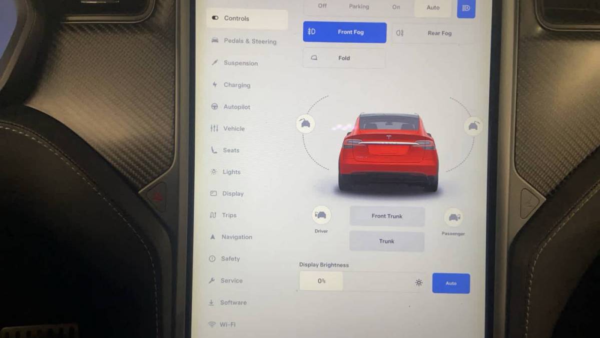 2018 Tesla Model X 5YJXCBE45JF135720