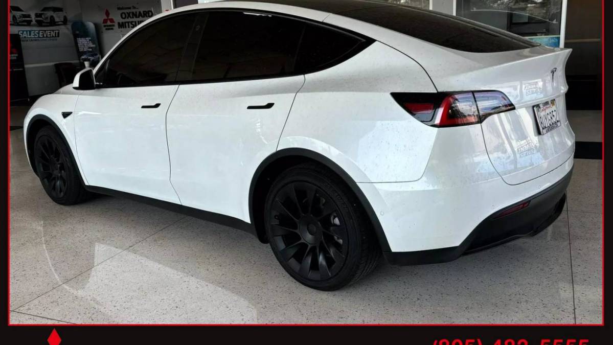 2021 Tesla Model Y 5YJYGDEE9MF118520