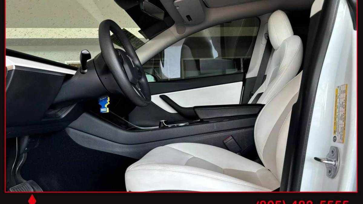 2021 Tesla Model Y 5YJYGDEE9MF118520