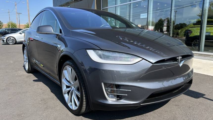 2016 Tesla Model X 5YJXCAE28GF007389