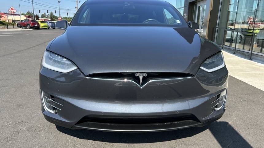 2016 Tesla Model X 5YJXCAE28GF007389