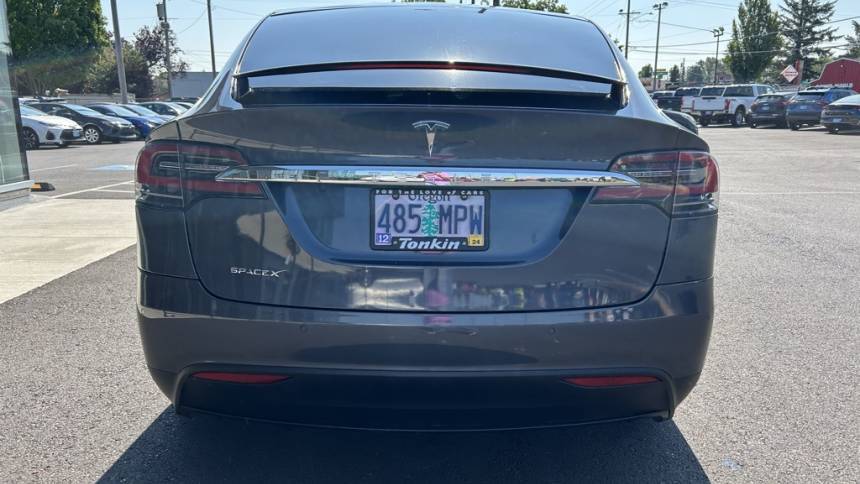 2016 Tesla Model X 5YJXCAE28GF007389