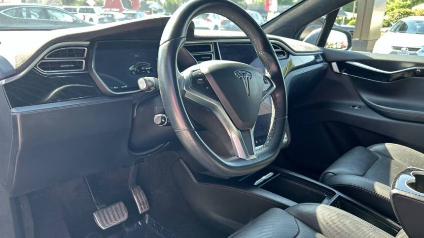 2016 Tesla Model X 5YJXCAE28GF007389