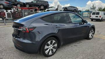 2021 Tesla Model Y 5YJYGAEE2MF186608