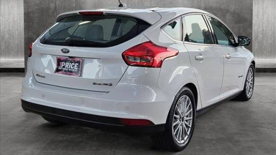 2016 Ford Focus 1FADP3R49GL395945