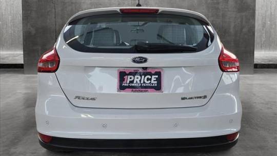 2016 Ford Focus 1FADP3R49GL395945