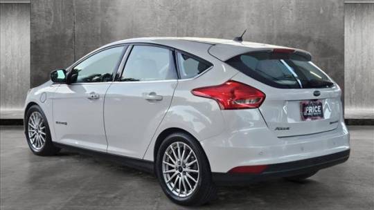 2016 Ford Focus 1FADP3R49GL395945