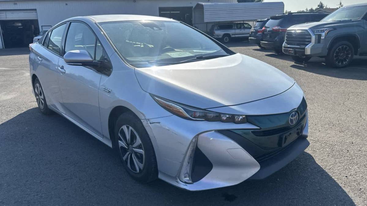 2017 Toyota Prius Prime JTDKARFP1H3066422