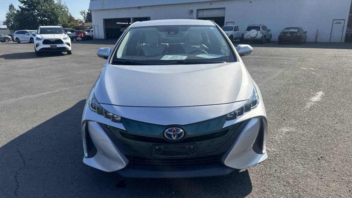 2017 Toyota Prius Prime JTDKARFP1H3066422