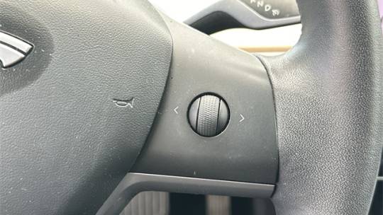 2019 Tesla Model 3 5YJ3E1EB4KF493166