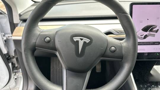 2019 Tesla Model 3 5YJ3E1EB4KF493166