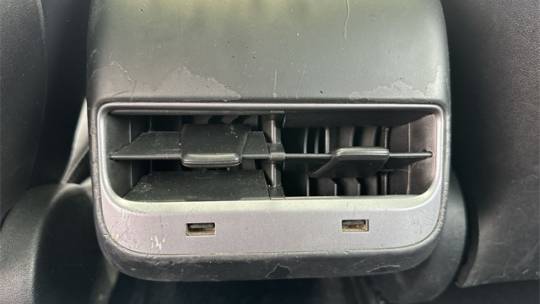 2019 Tesla Model 3 5YJ3E1EB4KF493166