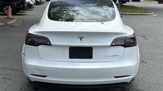 2019 Tesla Model 3 5YJ3E1EB4KF493166