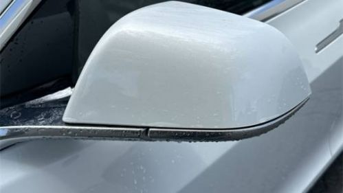 2019 Tesla Model 3 5YJ3E1EB4KF493166