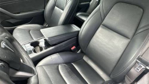 2019 Tesla Model 3 5YJ3E1EB4KF493166