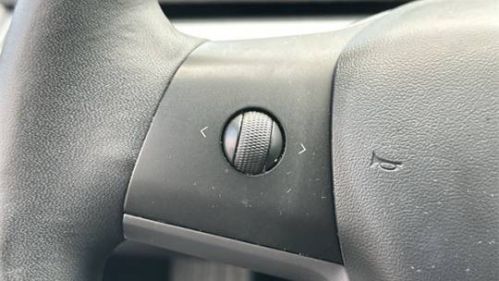 2019 Tesla Model 3 5YJ3E1EB4KF493166