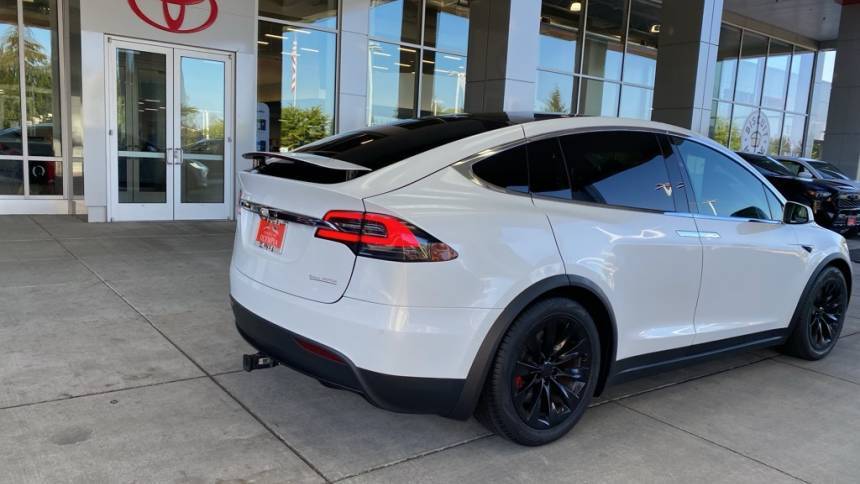 2020 Tesla Model X 5YJXCDE47LF261589