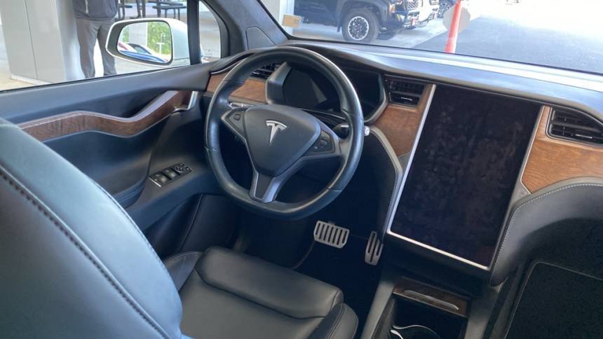 2020 Tesla Model X 5YJXCDE47LF261589