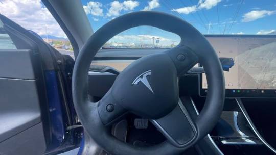 2020 Tesla Model Y 5YJYGDEE3LF054294