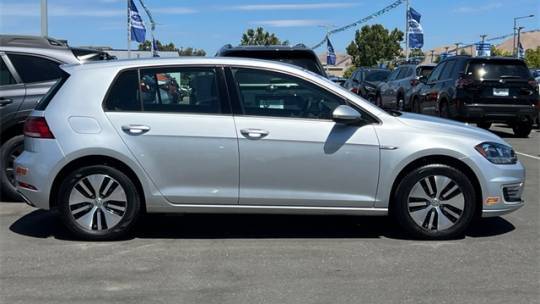 2019 Volkswagen e-Golf WVWKR7AU7KW912276