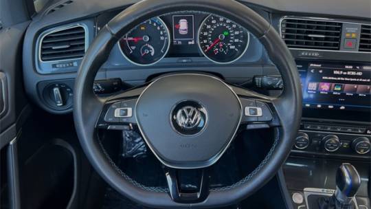 2019 Volkswagen e-Golf WVWKR7AU7KW912276