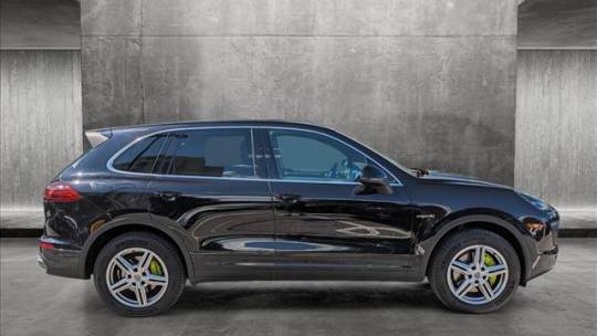 2017 Porsche Cayenne WP1AE2A21HLA74926