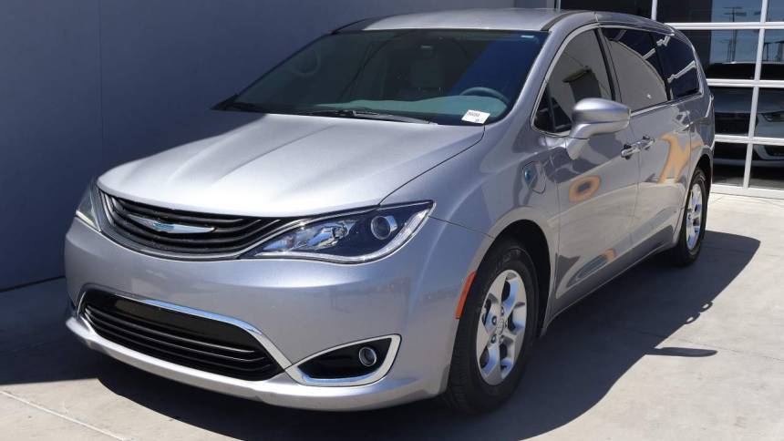 2018 Chrysler Pacifica Hybrid 2C4RC1H73JR126995