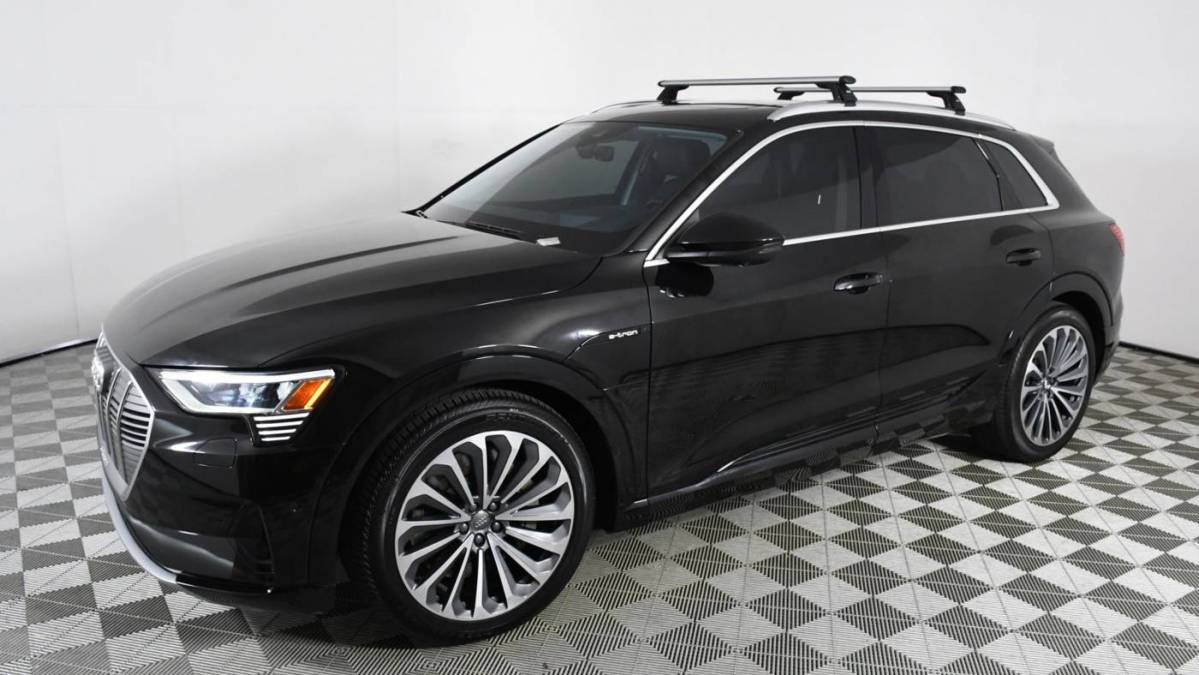 2019 Audi e-tron WA1VAAGEXKB025077