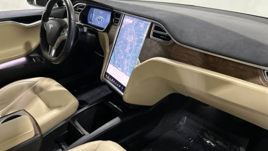 2016 Tesla Model S 5YJSA1E49GF144133