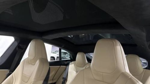 2016 Tesla Model S 5YJSA1E49GF144133