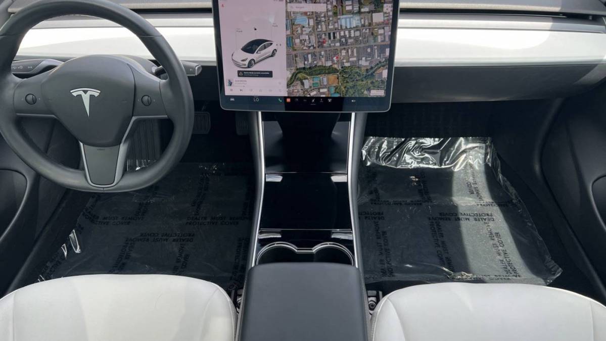 2018 Tesla Model 3 5YJ3E1EBXJF122477