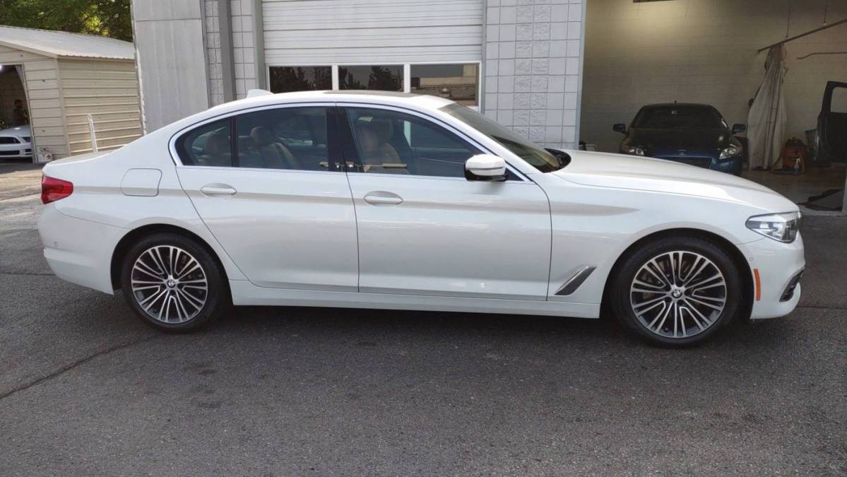 2020 BMW 5 Series WBAJB1C05LCE62184