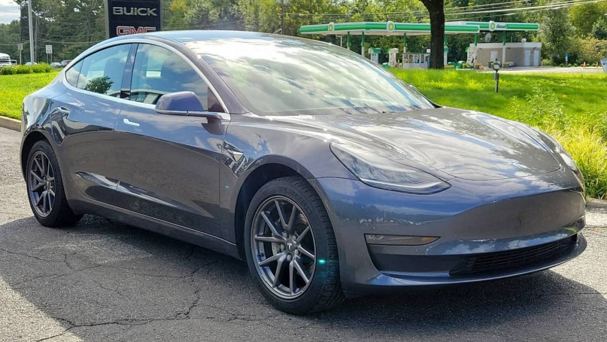 2019 Tesla Model 3 5YJ3E1EA4KF400105