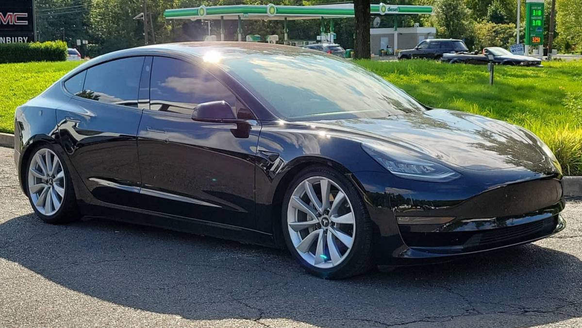 2019 Tesla Model 3 5YJ3E1EA3KF296755